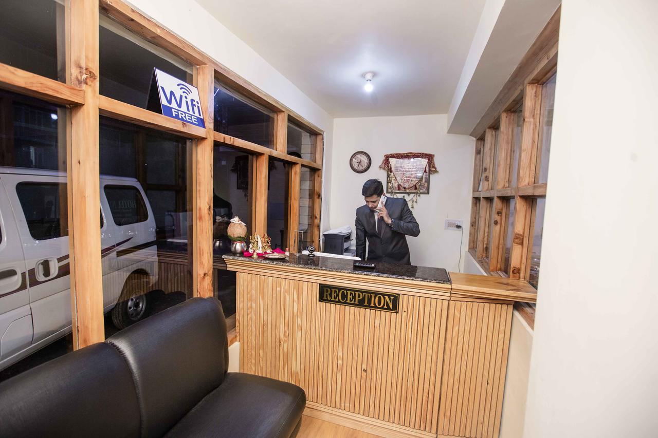 מנאלי Hotel Nirmal Chhaya מראה חיצוני תמונה