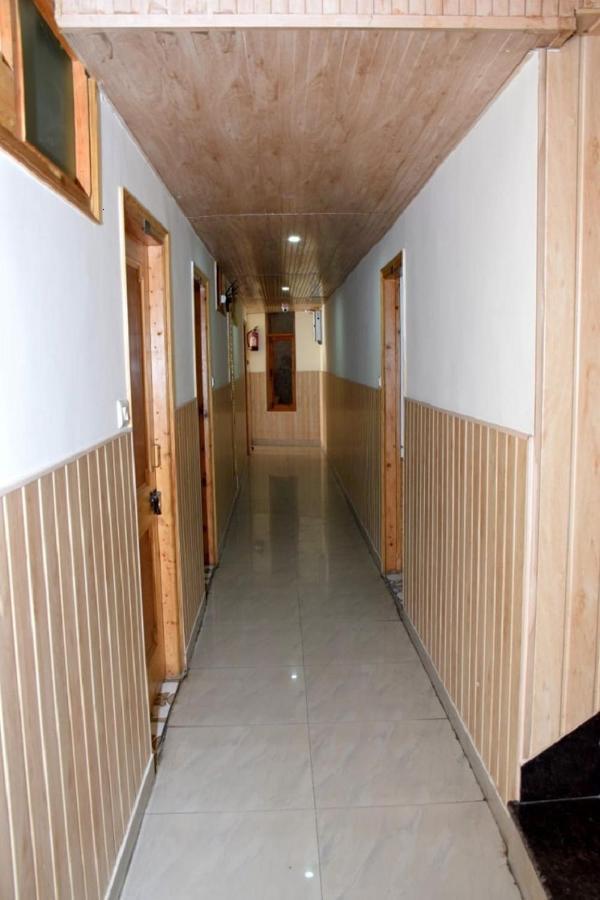 מנאלי Hotel Nirmal Chhaya מראה חיצוני תמונה